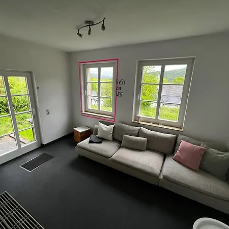 Apartman Familienfreundliches Ferien-apartment Auf Burg Hausen