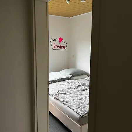 Familienfreundliches Ferien-apartment Auf Burg Hausen Apartman Heimbach